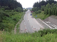EBI 2006 Mirek 186  Silnice E442 před tunelem Hřebeč - pátek, 14. července
