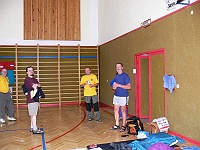 Ebi 2007 Sirka 002  Krejsa, Bačo, Poupa a Sir v tělocvičně v Borovanech