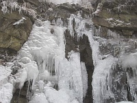 SKI 2011 Ottakarka 52  Zmrzlý vodopád pochopitelně nemohl ujít naší pozornosti.