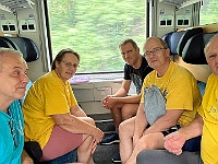 EBI 2025 Mirek 001  Valašská sekce v rychlíku na cestě do Prahy, (Petr, Dana, Martin, Láďa, Rosťa) - sobota, 2. srpna