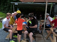 EBI 2025 Mirek 015  Ve Vraném u přívozu zastavujeme u stánku s občerstvením. - neděle, 3. srpna