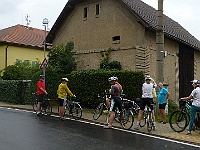 EBI 2025 Mirek 021  Začíná pršet a tak si oblékáme bundy. - neděle, 3. srpna