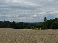 EBI 2025 Mirek 033  Před Sulicemi zastavujeme na vršku Na Brdech. - neděle, 3. srpna