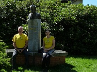 EBI 2025 Mirek 093  Společně foto Rosťa, Linda s Josefem Janem Fričem. - úterý, 5. srpna