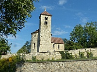 EBI 2025 Mirek 303  Kostel sv. Máří Magdalény v obci Přední Kopanina je ze 12. století. - čtvrtek, 7. srpna