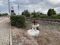 EBI 2025 Mirek 346  Na přejezdu v Uhříněvsi jsme zastavili. - pátek, 8. srpna