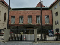 EBI 2025 Mirek 354  Budova University Karlovy na Starém Městě. - sobota, 9. srpna