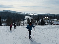SKI 2026 Mirek 018  Stoupání za Horním Polubným (Radka, Evžen). - pátek, 20. února