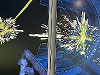 EbiCERN 2025 Mirek 072  Vizualizace srážky protonů a vznikajícího záření a které různé detektory zachycují. - čtvrtek, 15. května