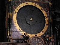 EbiCERN 2025 Mirek 116  Geocentrický orloj uvnitř chrámu. - pátek, 16. května