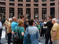 EbiCERN 2025 Mirek 127  Jménem europoslance pana Jana Farského nás vítá pan Michal Kovařík. - pátek, 16. května