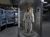 EbiCERN 2025 Mirek 166  Skafandr používaný v misích Apollo. - sobota, 17. května