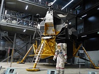 EbiCERN 2025 Mirek 172  Model měsíčního modulu a astronautem v měřítku 1:1. - sobota, 17. května