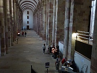 EbiCERN 2025 Mirek 207  V tomto pohledu je vidět pouze jedna loď baziliky. - sobota, 17. května