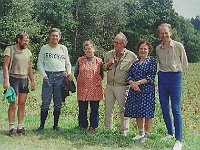 PROFIL 026  Návštěva na Hlaváčkách - místě, kde se v padesátých letech konaly meteorické expedice. Foto Josef Vondrouš.