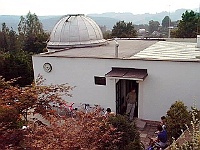 PROFIL 145  Hvězdárna na Vsetíně. Jedna z nejstarších lidových hvězdáren u nás - byla slavnostně otevřena již v roce 1950. Foto Zdeněk Tarant.