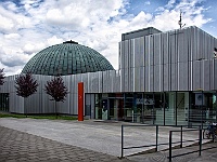 PROFIL 424  Po letech (1991, 2009…) navštívil Ebicykl hvězdárnu v Brně. Od minulé návštěvy přibylo nové digitárium. Foto Roman Krejčí.